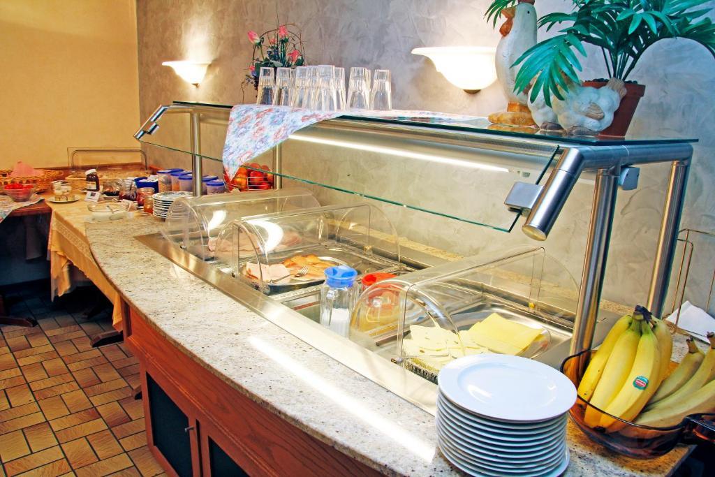 Zewener Hof - Garni Hotel เทรียร์ ภายนอก รูปภาพ